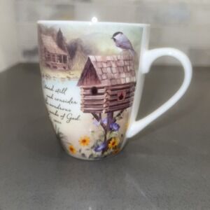 2014 BY SANDY CLOUGH~CABIN~A BEAUTIFUL SCRIPTURE JOB 37:14 NKJV COFFEE CUP/MUG